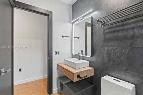 Снять в аренду виллу или дом в Майами-Гарденс, Флорида 2 спальни, 95.22м2, № 2035095 - фото 19