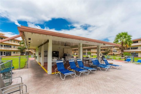 Condo in Hollywood, Florida, 2 bedrooms  № 1828212 - photo 26