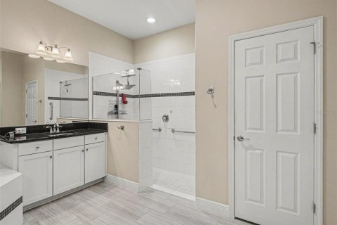 Купить виллу или дом в Ривервью, Флорида 13 комнат, 453.36м2, № 2101437 - фото 24