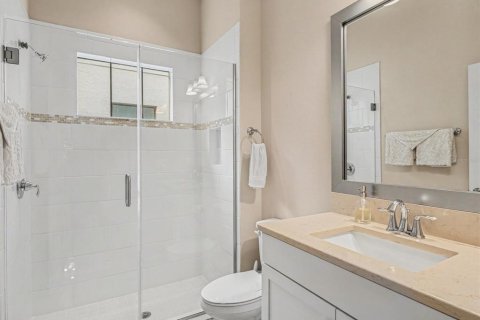 Купить виллу или дом в Ривервью, Флорида 13 комнат, 453.36м2, № 2101437 - фото 21