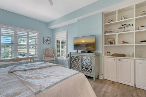 Condo in Sarasota, Florida, 2 bedrooms  № 2325035 - photo 23