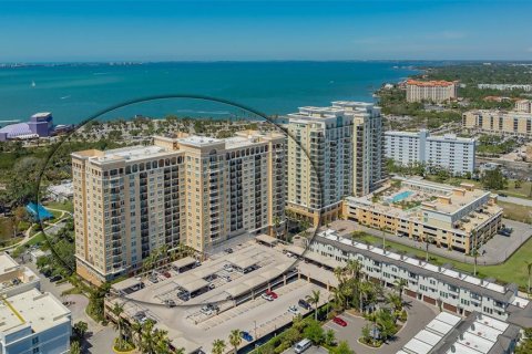 Condo in Sarasota, Florida, 2 bedrooms  № 2325035