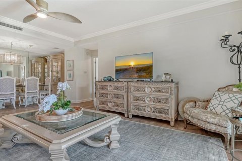 Condo in Sarasota, Florida, 2 bedrooms  № 2325035 - photo 18