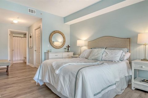 Condo in Sarasota, Florida, 2 bedrooms  № 2325035 - photo 21