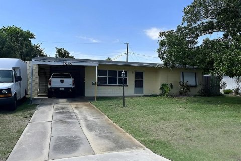 House in Bradenton, Florida 2 bedrooms, 91.23 sq.m. № 1583383 - photo 1
