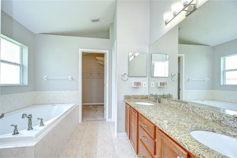 Купить виллу или дом в Фиш-Хок, Флорида 9 комнат, 239.78м2, № 1812886 - фото 14
