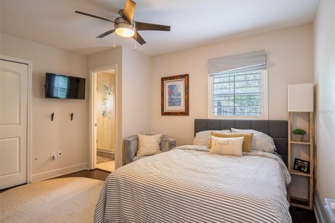 House in Winter Park, Florida 4 bedrooms, 214.6 sq.m. № 1521970 - photo 27