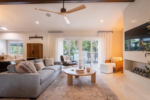 House in Winter Park, Florida 4 bedrooms, 214.6 sq.m. № 1521970 - photo 7