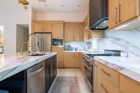 House in Winter Park, Florida 4 bedrooms, 214.6 sq.m. № 1521970 - photo 6