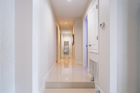 House in Winter Park, Florida 4 bedrooms, 214.6 sq.m. № 1521970 - photo 13