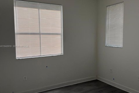 Copropriété à louer à Homestead, Floride: 3 chambres, 98.48 m2 № 1999233 - photo 5