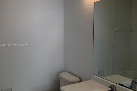 Copropriété à louer à Homestead, Floride: 3 chambres, 98.48 m2 № 1999233 - photo 7