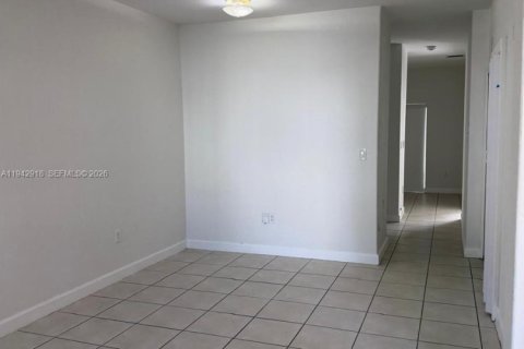 Copropriété à louer à Homestead, Floride: 3 chambres, 98.48 m2 № 1999233 - photo 11