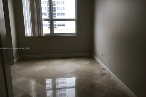 Copropriété à louer à Hallandale Beach, Floride: 2 chambres, 110.55 m2 № 1983387 - photo 28