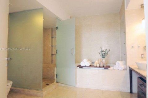 Copropriété à louer à Miami Beach, Floride: 2 chambres, 127.28 m2 № 2020279 - photo 5