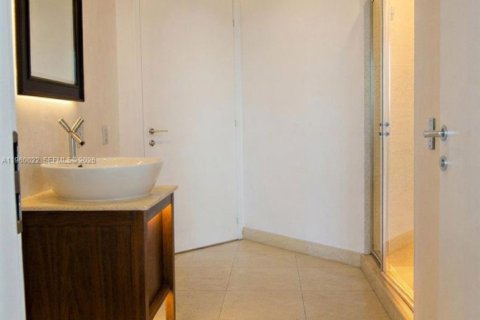 Copropriété à louer à Miami Beach, Floride: 2 chambres, 127.28 m2 № 2020279 - photo 8