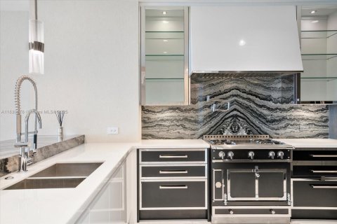 Condominio en alquiler en Sunny Isles Beach, Florida, 4 dormitorios, 305.37 m2 № 1977562 - foto 5