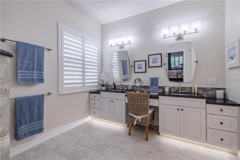 Купить виллу или дом в Уимаума, Флорида 11 комнат, 202.53м2, № 1909586 - фото 22