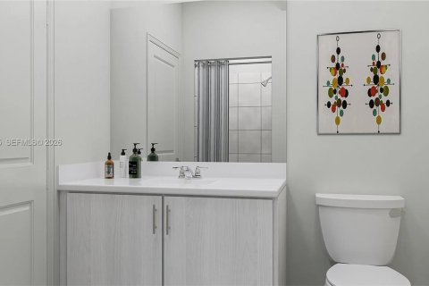 Condo in Miami, Florida, 3 bedrooms  № 2401324 - photo 12