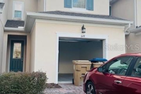 Townhouse in Kissimmee, Florida 3 bedrooms, 135.64 sq.m. № 1912456 - photo 2