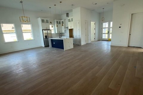 House in Port Charlotte, Florida 4 bedrooms, 182.37 sq.m. № 2306744 - photo 8