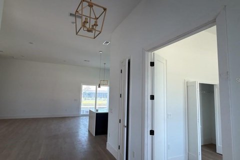 House in Port Charlotte, Florida 4 bedrooms, 182.37 sq.m. № 2306744 - photo 14