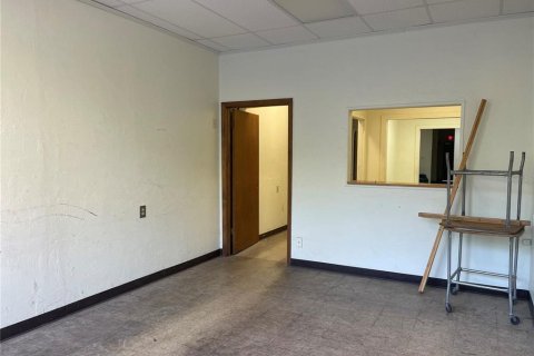 Immobilier commercial à louer à Gainesville, Floride: 96.62 m2 № 1533055 - photo 11