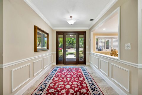 House in Palm Beach Gardens, Florida 3 bedrooms, 288.83 sq.m. № 2184640 - photo 2