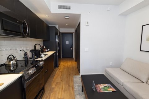 Hotel in Miami, Florida 31.68 sq.m. № 2089563 - photo 8