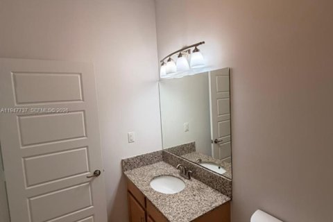 Casa en venta en Miami, Florida, 3 dormitorios, 182.55 m2 № 2003873 - foto 6