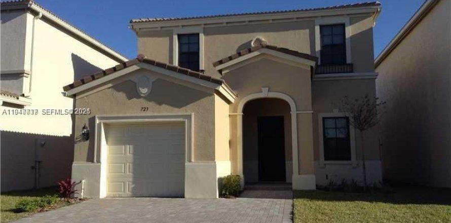 Casa en Miami, Florida 3 dormitorios, 182.55 m2 № 2003873