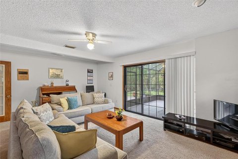 House in Palm Coast, Florida 3 bedrooms, 184.6 sq.m. № 1885179 - photo 21