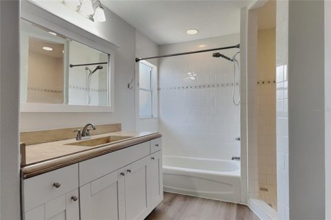 Villa ou maison à vendre à Zephyrhills, Floride: 3 chambres, 122.45 m2 № 2339269 - photo 9