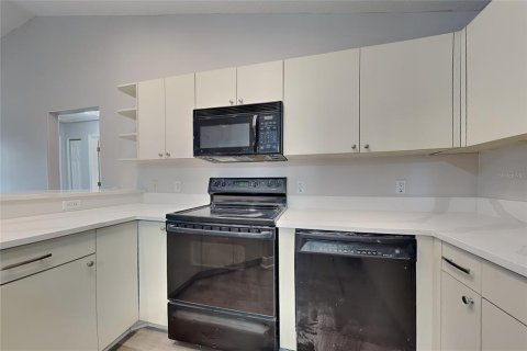 Villa ou maison à vendre à Zephyrhills, Floride: 3 chambres, 122.45 m2 № 2339269 - photo 6