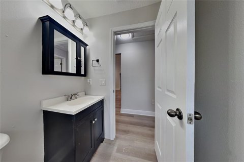 Villa ou maison à vendre à Zephyrhills, Floride: 3 chambres, 122.45 m2 № 2339269 - photo 14
