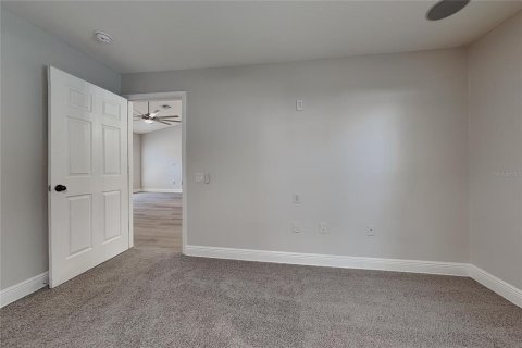 Villa ou maison à vendre à Zephyrhills, Floride: 3 chambres, 122.45 m2 № 2339269 - photo 8