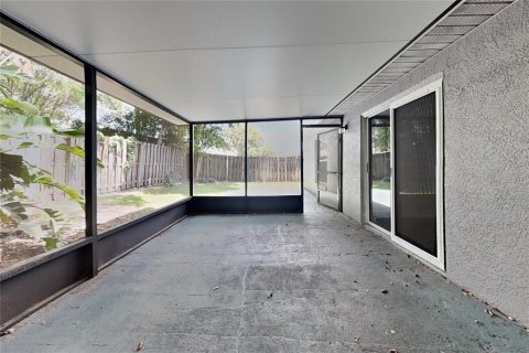 Villa ou maison à vendre à Zephyrhills, Floride: 3 chambres, 122.45 m2 № 2339269 - photo 15