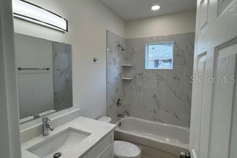 House in Lakeland, Florida 4 bedrooms, 124.21 sq.m. № 1913250 - photo 4
