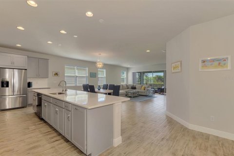 Villa ou maison à vendre à Sarasota, Floride: 2 chambres, 213.49 m2 № 2423705 - photo 13