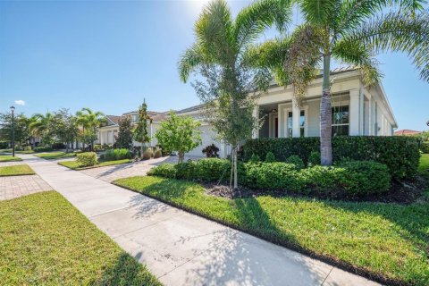Villa ou maison à vendre à Sarasota, Floride: 2 chambres, 213.49 m2 № 2423705 - photo 8