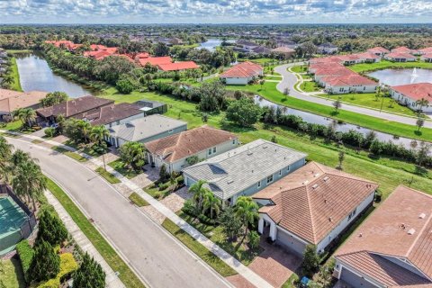 Villa ou maison à vendre à Sarasota, Floride: 2 chambres, 213.49 m2 № 2423705 - photo 4