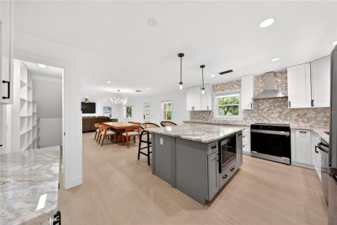 Casa en venta en Ocala, Florida, 4 dormitorios, 240.62 m2 № 2221358 - foto 27