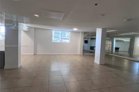 Condominio en alquiler en North Bay Village, Florida, 1 dormitorio, 76.64 m2 № 1942549 - foto 4