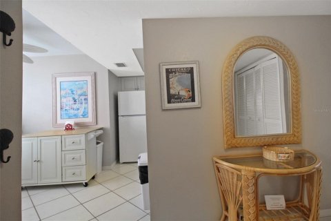 Снять в аренду кондоминиум в Сарасота, Флорида 1 спальня, 89.09м2, № 1086447 - фото 5