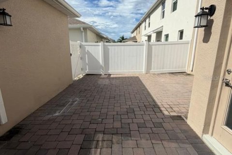 Touwnhouse à vendre à Winter Garden, Floride: 4 chambres, 185.06 m2 № 2386593 - photo 16