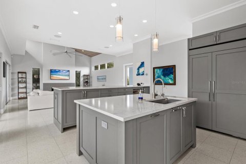 Casa en venta en Longboat Key, Florida, 4 dormitorios, 285.95 m2 № 1547490 - foto 18