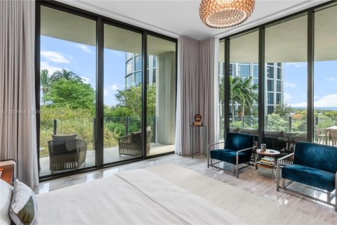 Купить кондоминиум в Майами, Флорида 4 спальни, 300.35м2, № 1987484 - фото 13