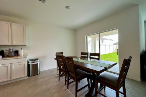 Casa en alquiler en Plant City, Florida, 4 dormitorios, 171.5 m2 № 1906861 - foto 13