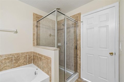 Townhouse in Tampa, Florida 3 bedrooms, 154.68 sq.m. № 2227880 - photo 30