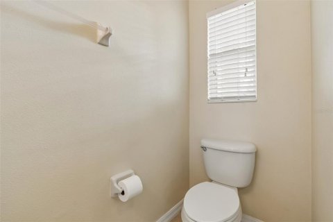 Townhouse in Tampa, Florida 3 bedrooms, 154.68 sq.m. № 2227880 - photo 9
